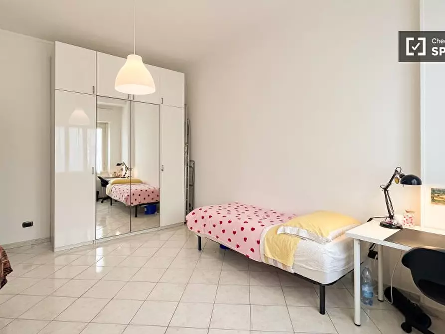 Immagine 4 di Camera condivisa in affitto  in Via Edoardo Bassini a Milano