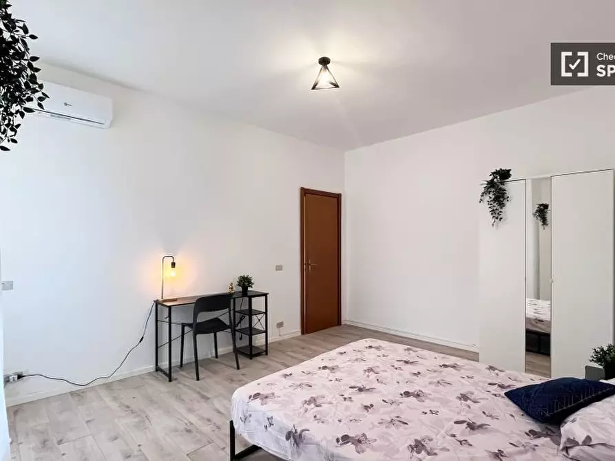 Immagine 1 di Camera condivisa in affitto  in Via Don Bosco a Milano
