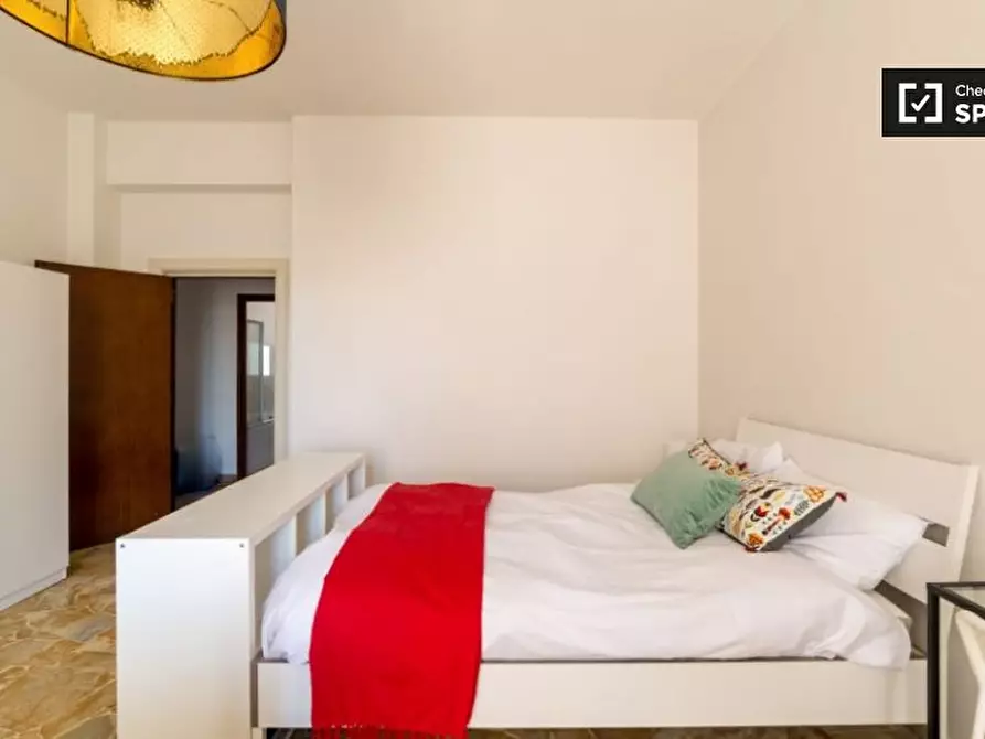 Immagine 4 di Camera condivisa in affitto  in Viale dei Mille a Firenze