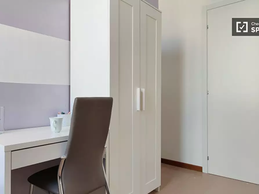 Immagine 3 di Camera condivisa in affitto  in Via Nicola Palmieri a Milano