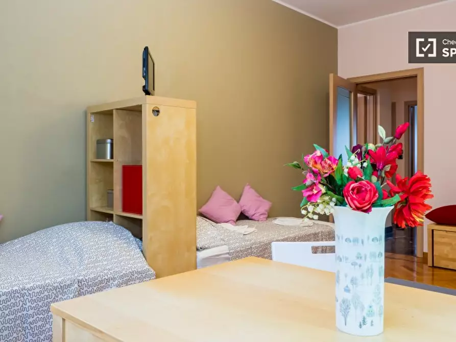 Immagine 5 di Camera condivisa in affitto  in Via Stendhal a Milano