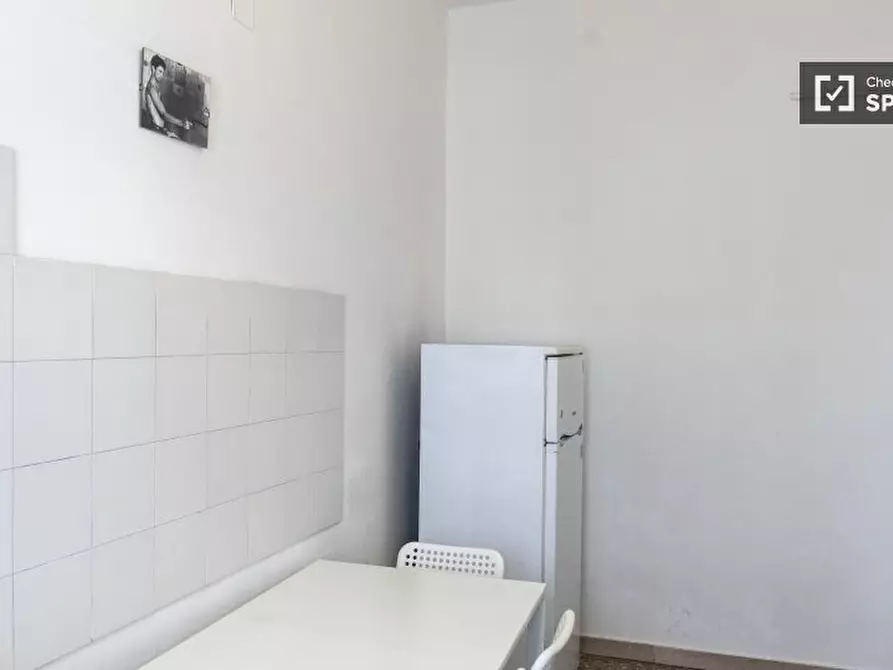 Immagine 18 di Camera condivisa in affitto  in Via Tripolitania a Roma