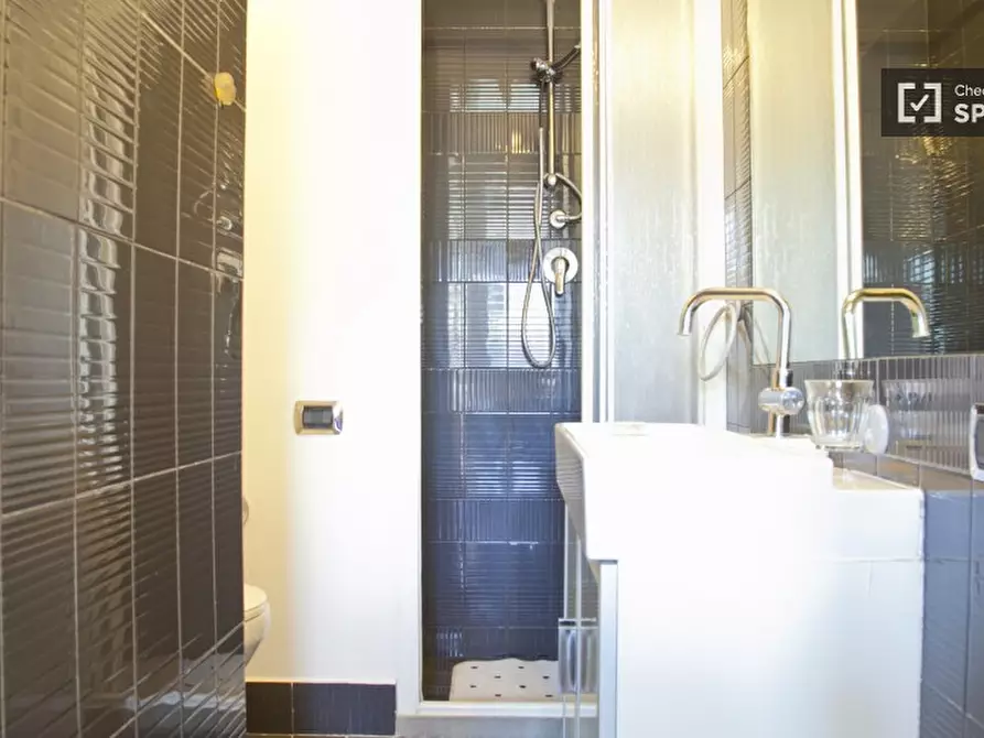 Immagine 11 di Appartamento in affitto  in Via Sardegna a Roma