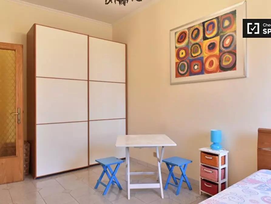 Immagine 3 di Camera condivisa in affitto  in Via Giovanni Battista Canobi, 00151 Roma RM, Italy a Roma
