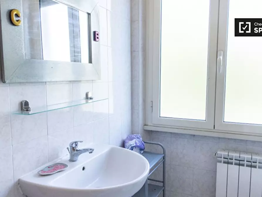 Immagine 9 di Camera condivisa in affitto  in Via Portuense a Roma