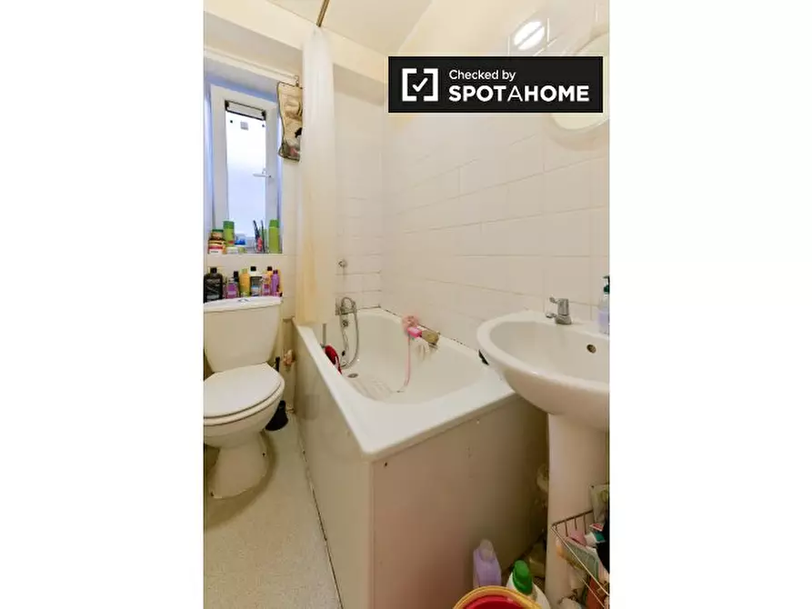 Immagine 10 di Camera condivisa in affitto  in Lilford Rd a Camberwell