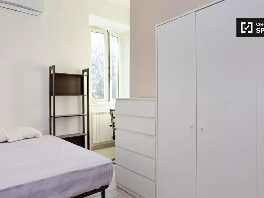 Immagine 11 di Camera condivisa in affitto  in Via dei Sulpici a Roma