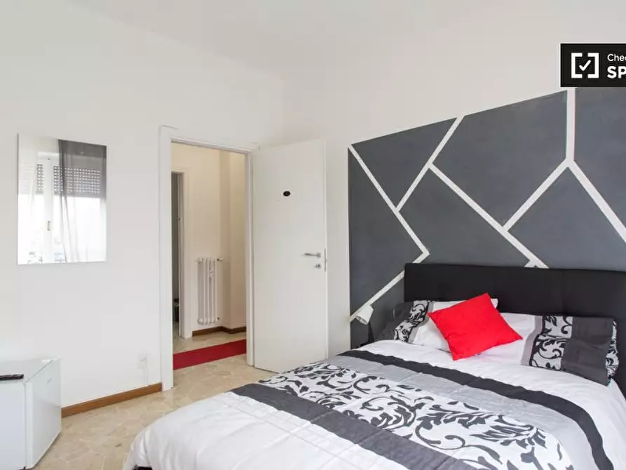 Immagine 15 di Camera condivisa in affitto  in Via delle Acacie a Buccinasco