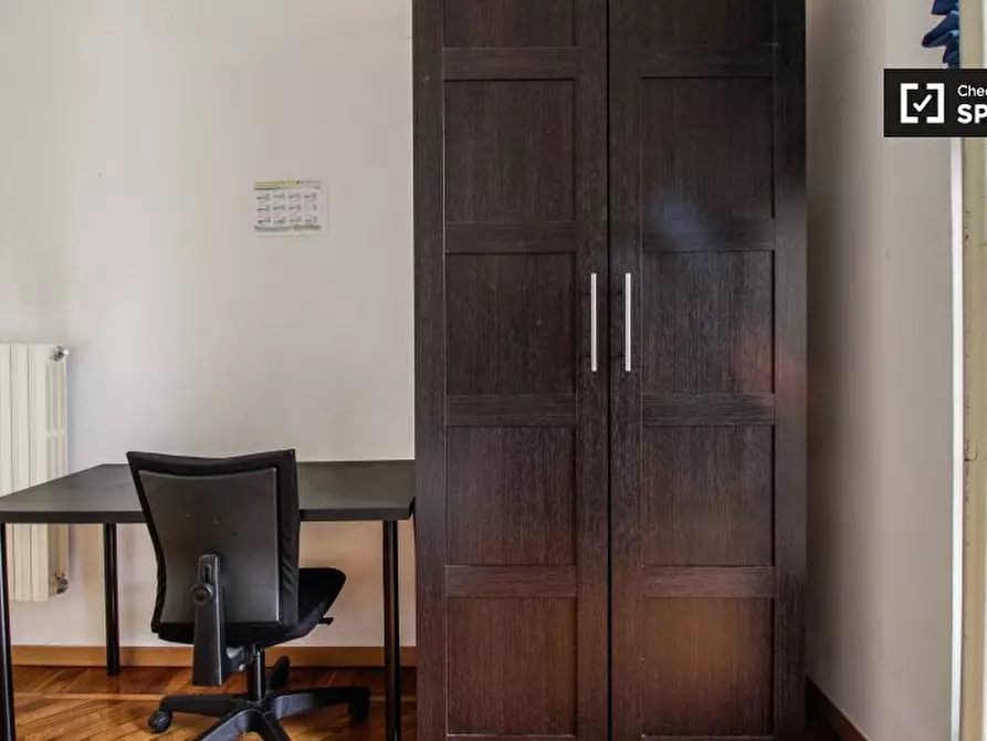 Immagine 2 di Camera condivisa in affitto  in Corso S. Maurizio a Torino