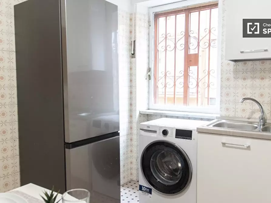 Immagine 12 di Camera condivisa in affitto  in Via Attilio Ambrosini a Roma