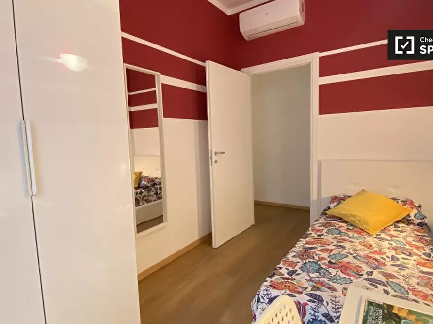 Immagine 3 di Camera condivisa in affitto  in P.za XXV Aprile a Milano