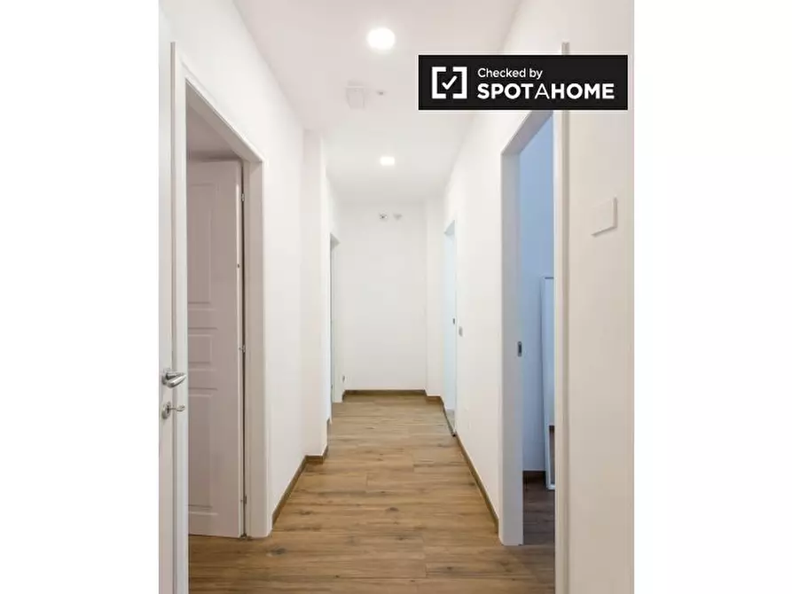 Immagine 10 di Camera condivisa in affitto  in Viale Lombardia, 20131 Milano MI, Italy a Milano