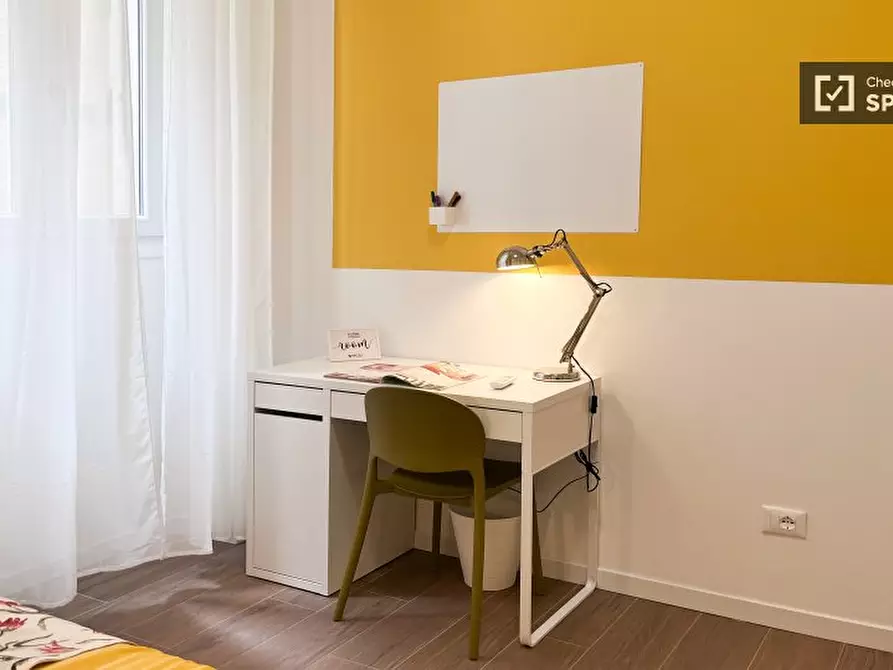 Immagine 10 di Camera condivisa in affitto  in Via Quadronno a Milano