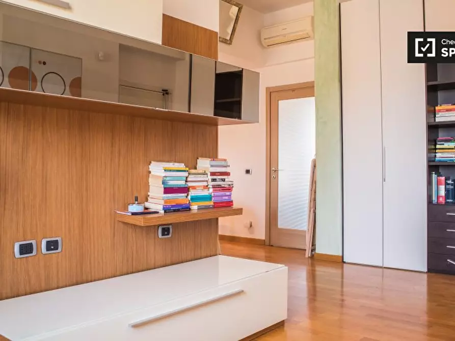 Immagine 2 di Appartamento in affitto  in Via Conte di Carmagnola, 00176 Roma RM, Italy a Roma