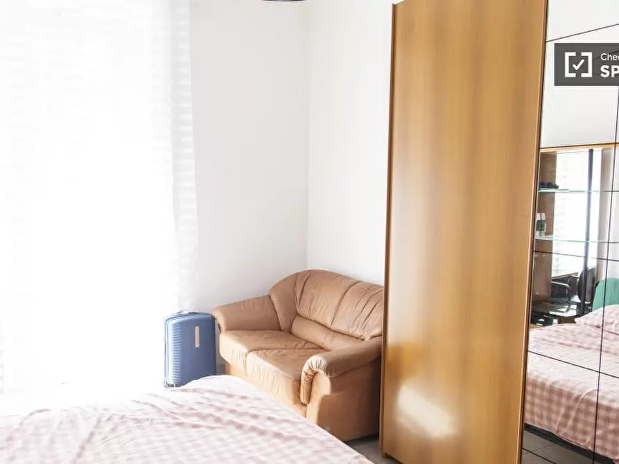 Immagine 2 di Camera condivisa in affitto  in Via Principe Eugenio a Roma