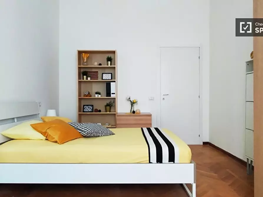 Immagine 15 di Camera condivisa in affitto  in Viale Coni Zugna a Milano