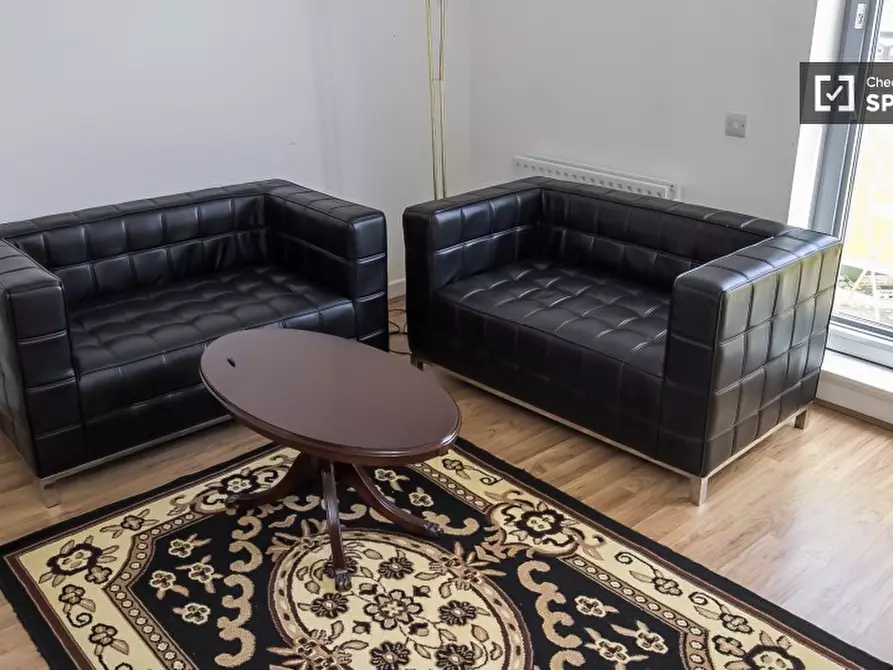 Immagine 1 di Appartamento in affitto  in North End Road a Hammersmith