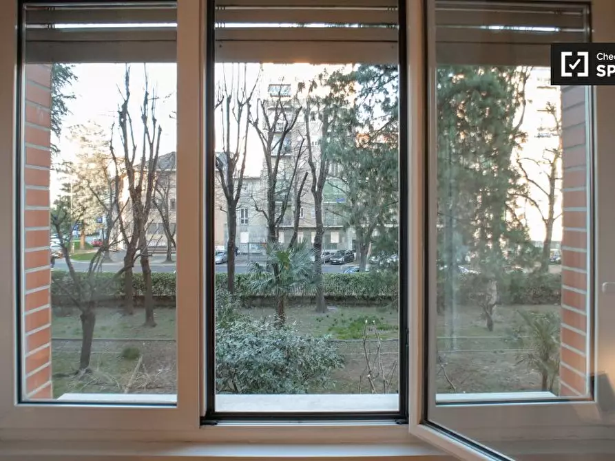 Immagine 4 di Camera condivisa in affitto  in Via Domokos, 20147 Milano MI, Italy a Milano