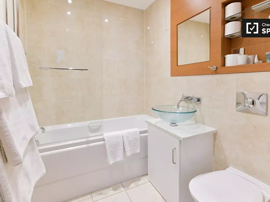 Immagine 15 di Appartamento in affitto  in Cuba St, Isle of Dogs, London E 8LD, UK a Poplar