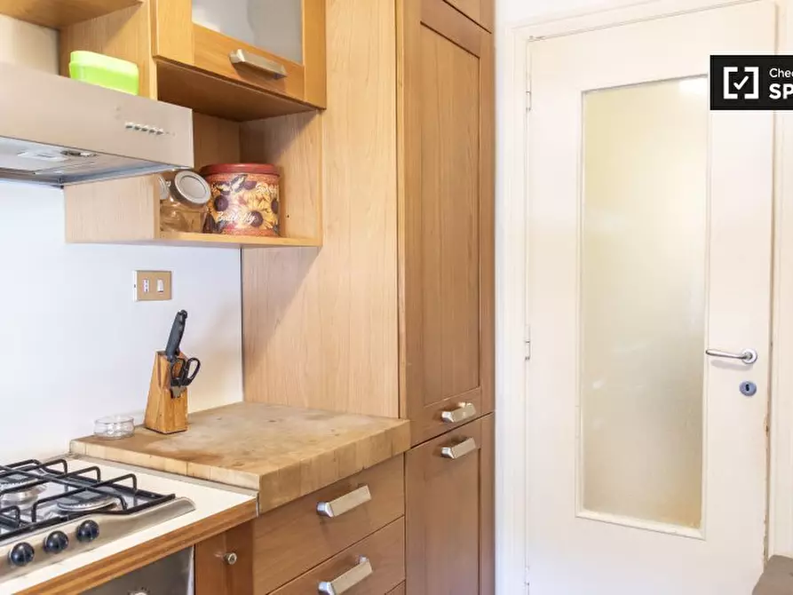 Immagine 11 di Camera condivisa in affitto  in Via Aurelia a Roma