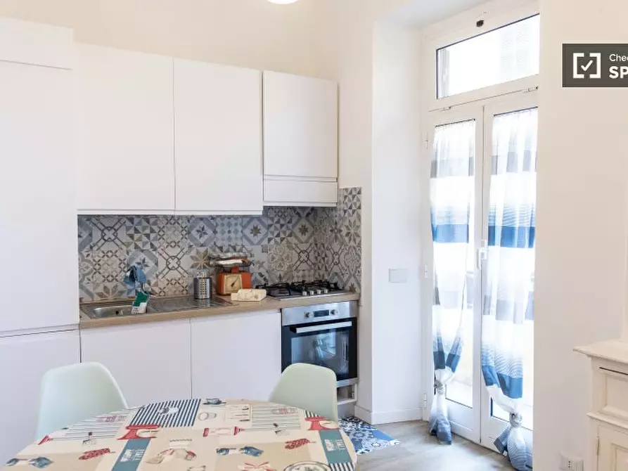 Immagine 9 di Camera condivisa in affitto  in Via Delle Azalee a Roma