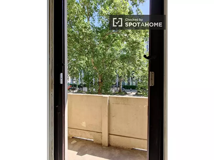 Immagine 9 di Appartamento in affitto  in Viale Romagna a Milano