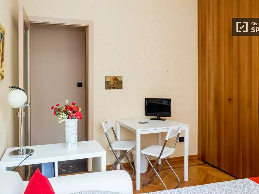 Immagine 5 di Camera condivisa in affitto  in Via Stendhal a Milano