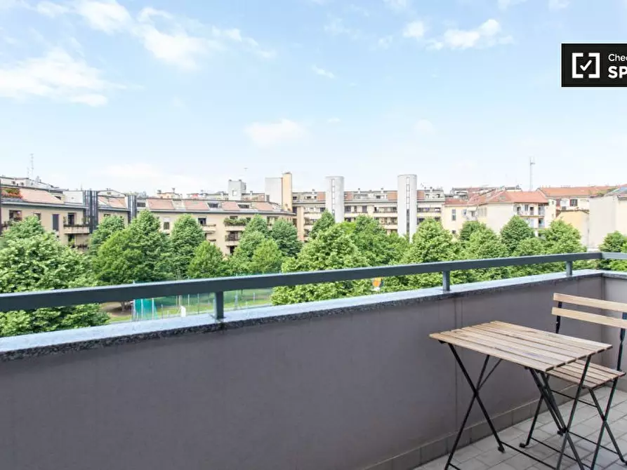 Immagine 5 di Camera condivisa in affitto  in Via Toce a Milano