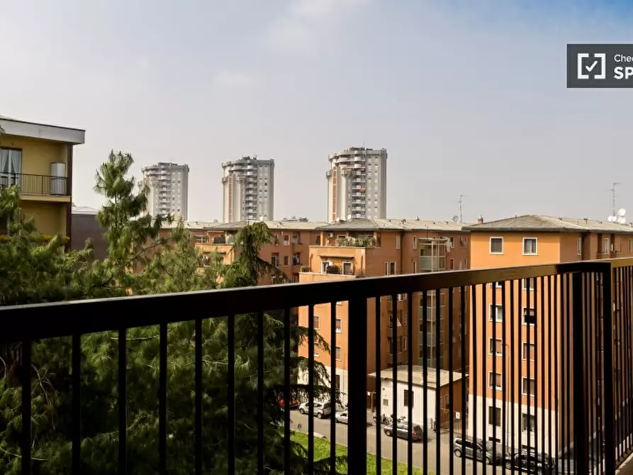 Immagine 2 di Camera condivisa in affitto  in Via Emilio de Marchi a Milano