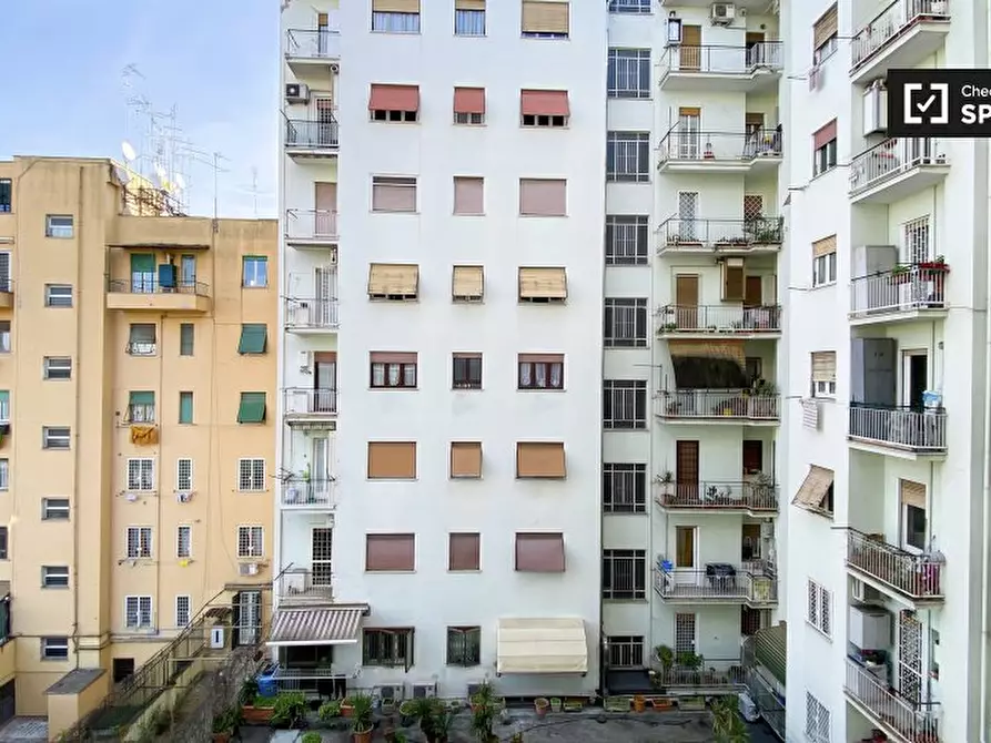 Immagine 5 di Camera condivisa in affitto  in Via Antonio Raimondi a Roma