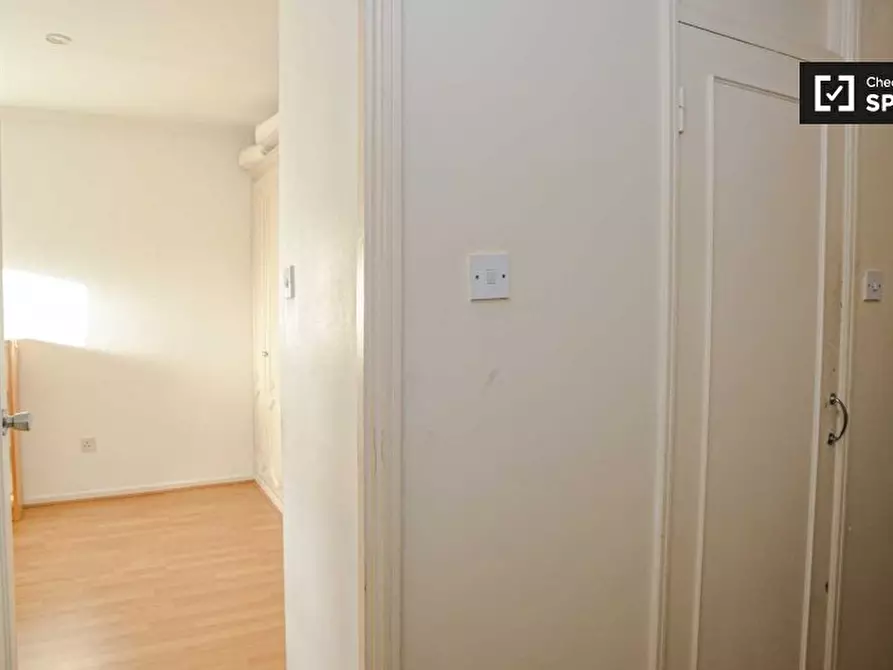 Immagine 17 di Camera condivisa in affitto  in Saint Stephen's Road a Poplar