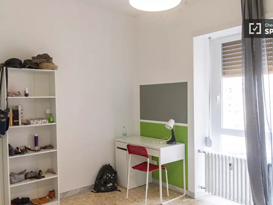 Immagine 3 di Camera condivisa in affitto  in Viale Etiopia a Roma