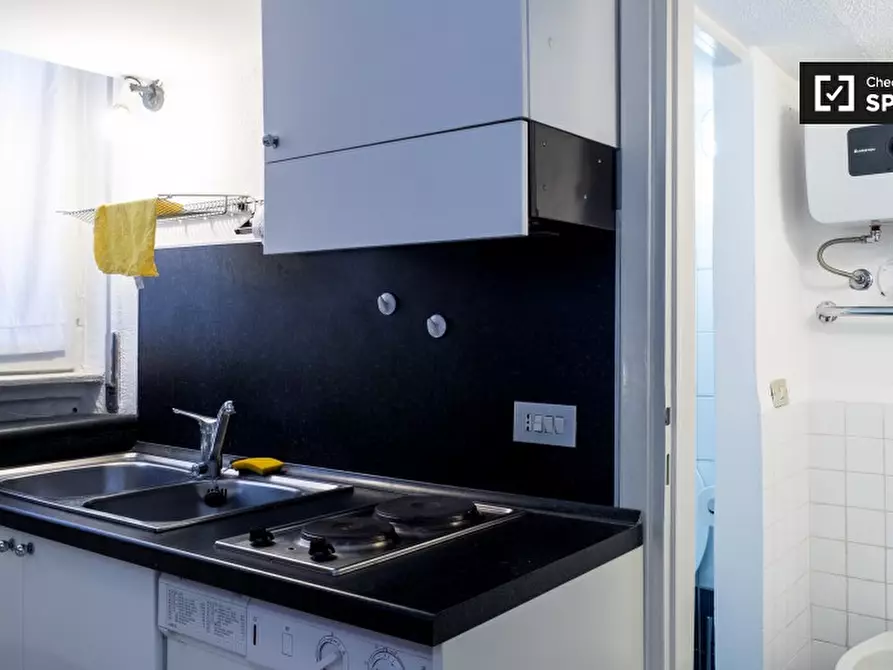 Immagine 10 di Ufficio in affitto  in Viale Washington a Milano