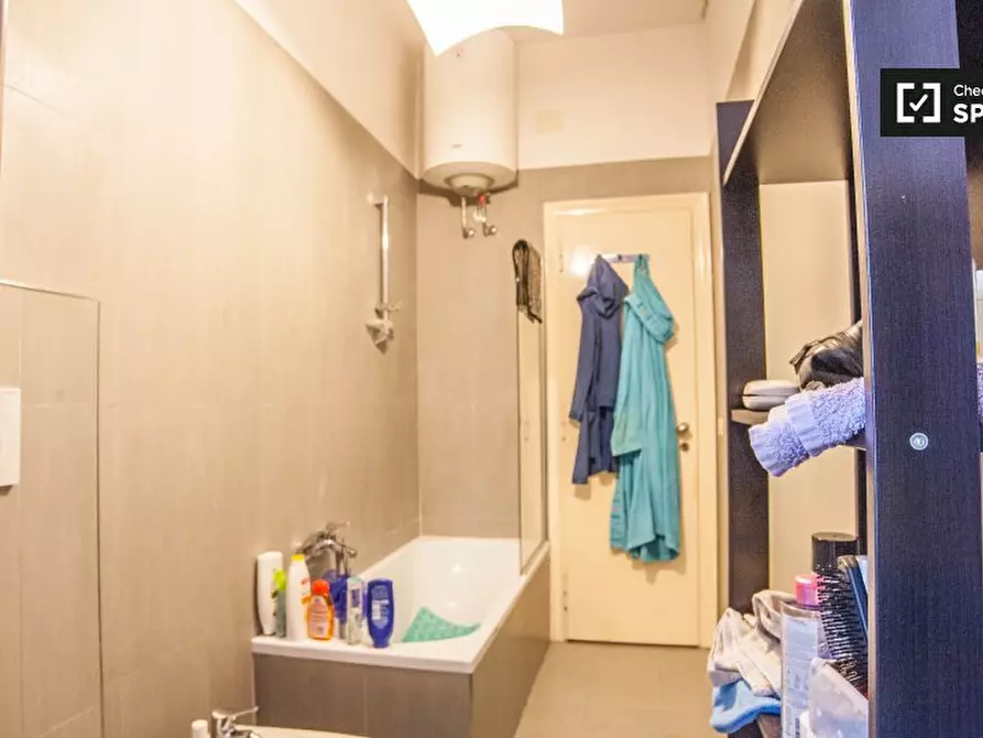 Immagine 8 di Camera condivisa in affitto  in Via Filippo Marchetti a Roma