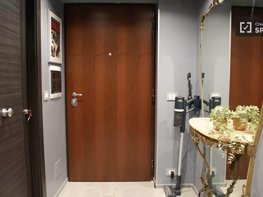 Immagine 14 di Appartamento in affitto  in Via del Forte Braschi a Roma