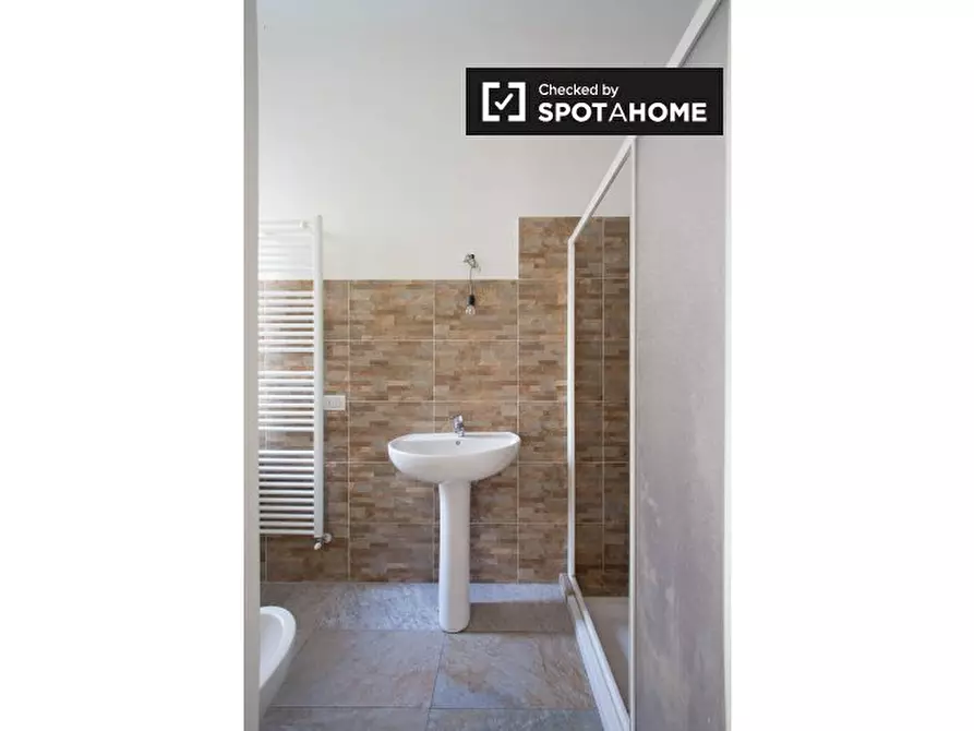 Immagine 12 di Appartamento in affitto  in Via Carlo Valvassori Peroni a Milano