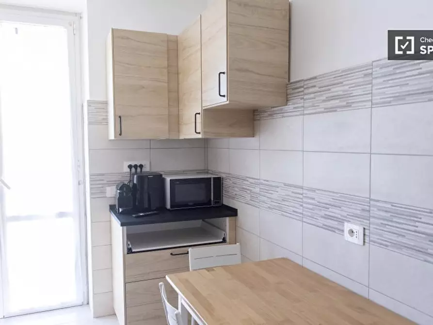 Immagine 7 di Camera condivisa in affitto  in Via dei Frassini a Roma