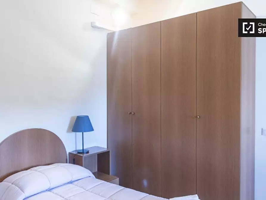 Immagine 14 di Appartamento in affitto  in Via Ildebrando Vivanti a Roma