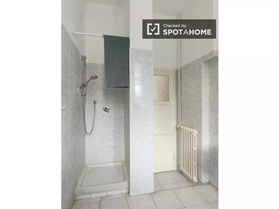 Immagine 14 di Appartamento in affitto  in Via Voltri a Milano