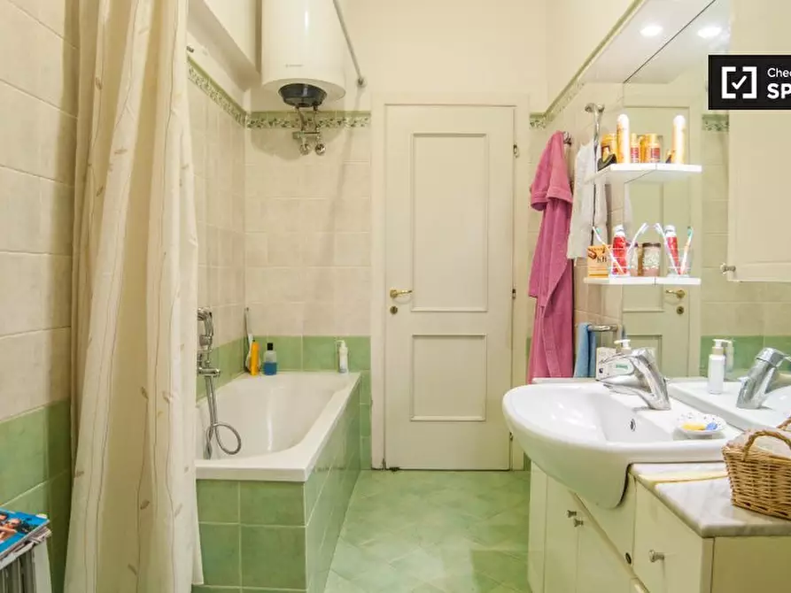 Immagine 14 di Camera condivisa in affitto  in Via Gregorio VII a Roma