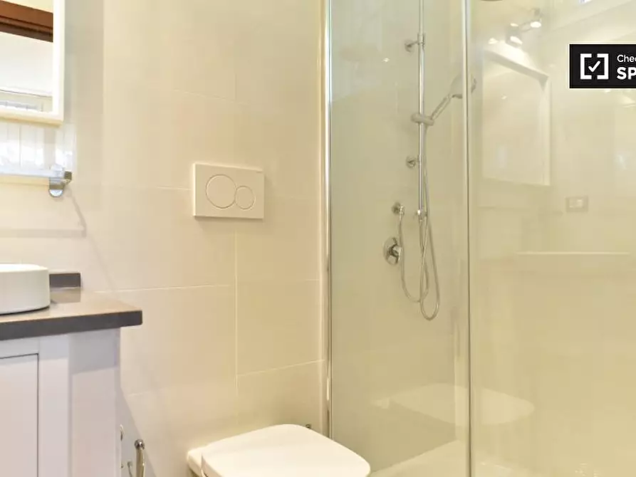 Immagine 10 di Camera condivisa in affitto  in Via Santa Domenica Talao, 00173 Roma RM, Italy a Roma