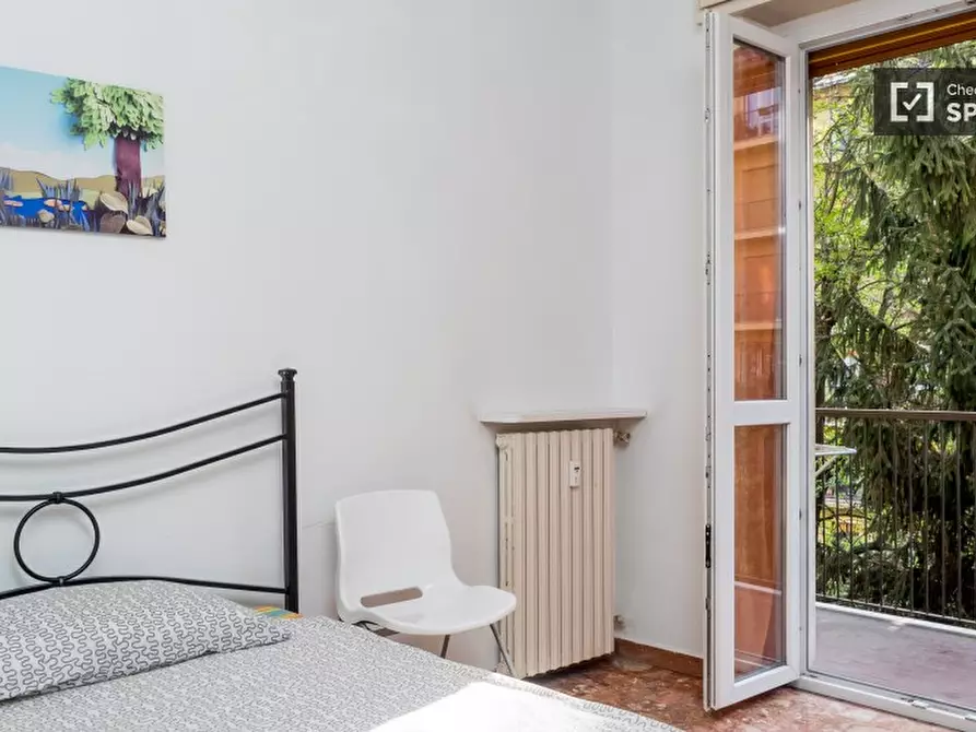 Immagine 2 di Camera condivisa in affitto  in Via Emilio de Marchi a Milano