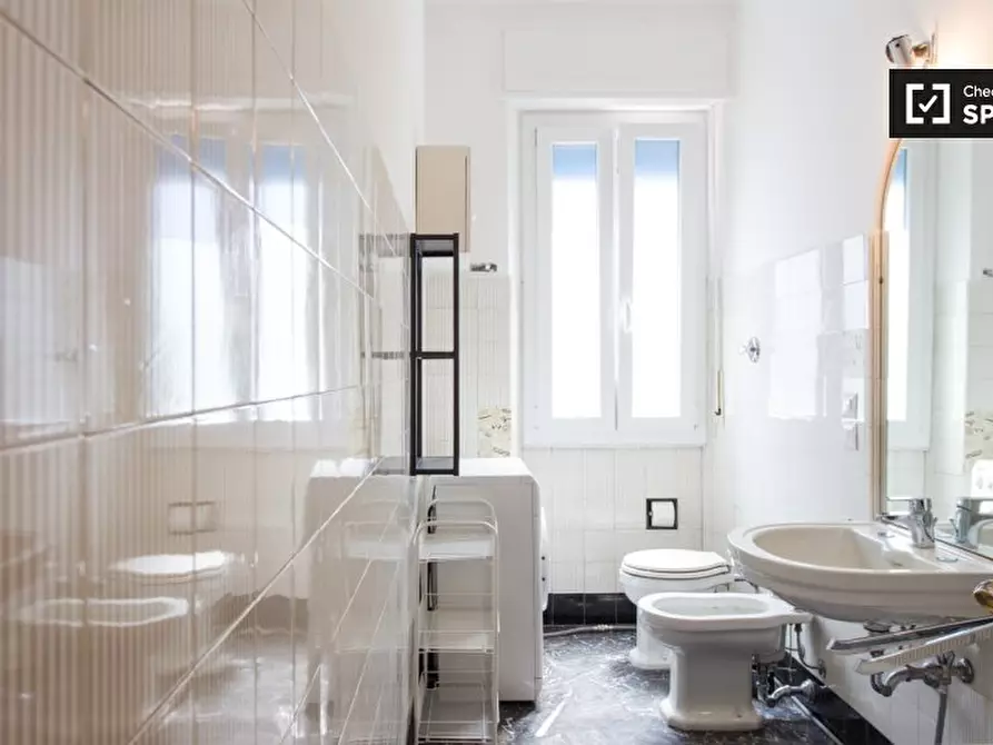 Immagine 12 di Camera condivisa in affitto  in Viale Gran Sasso a Milano