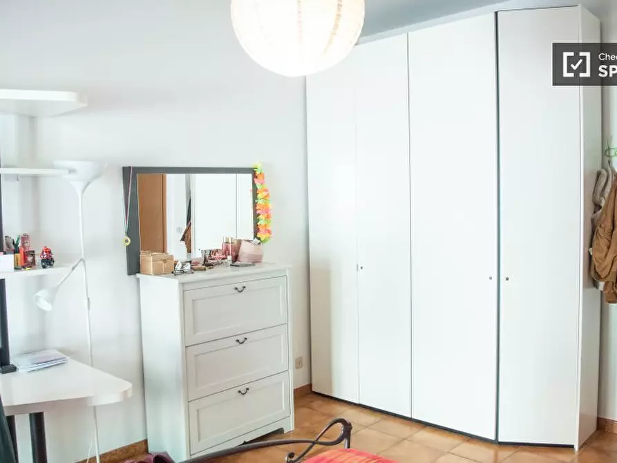 Immagine 15 di Camera condivisa in affitto  in Via di Trigoria, 00128 Selcetta RM, Italy a Roma