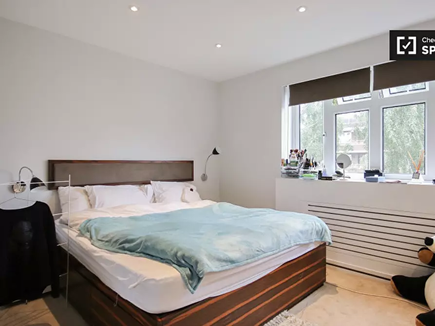 Immagine 14 di Camera condivisa in affitto  in Wiltshire Close a Kensington