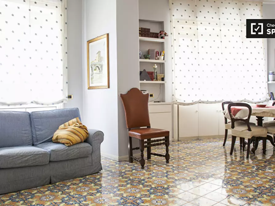 Immagine 16 di Camera condivisa in affitto  in Via Flaminia a Roma