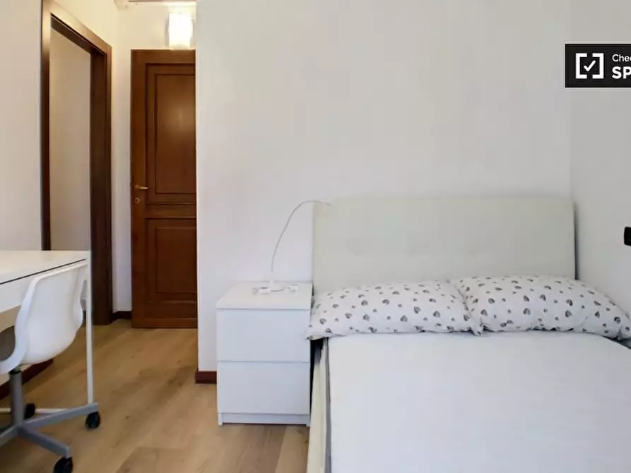 Immagine 3 di Camera condivisa in affitto  in Via Santa Maria Podone, 20123 Milano MI, Italy a Milano