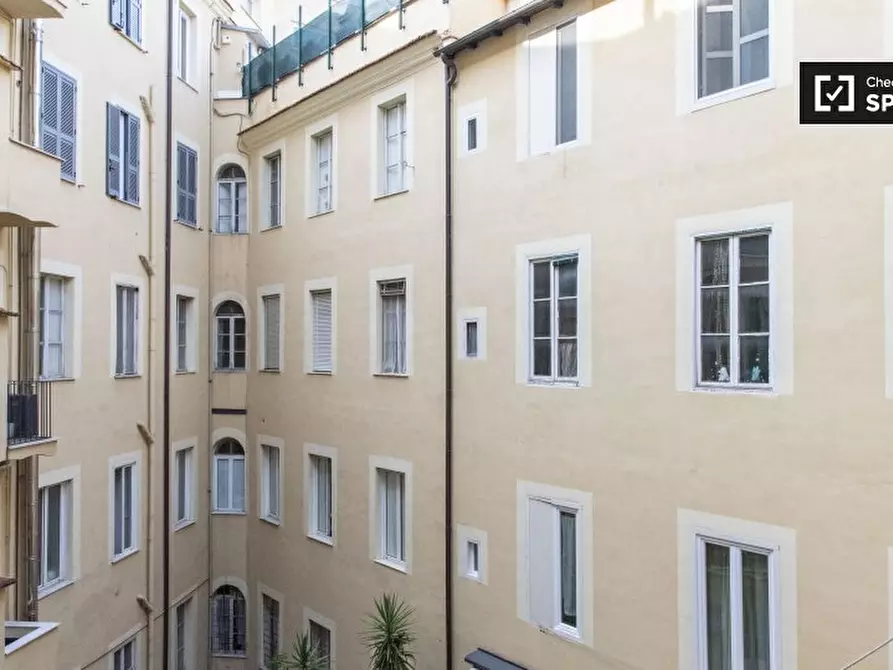 Immagine 5 di Camera condivisa in affitto  in Viale Regina Margherita a Roma