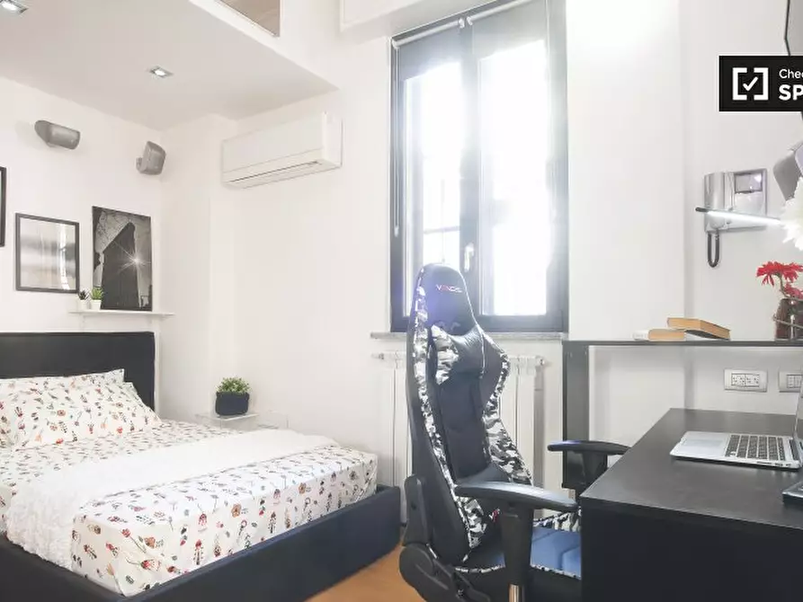 Immagine 4 di Camera condivisa in affitto  in Via Giulio e Corrado Venini a Milano