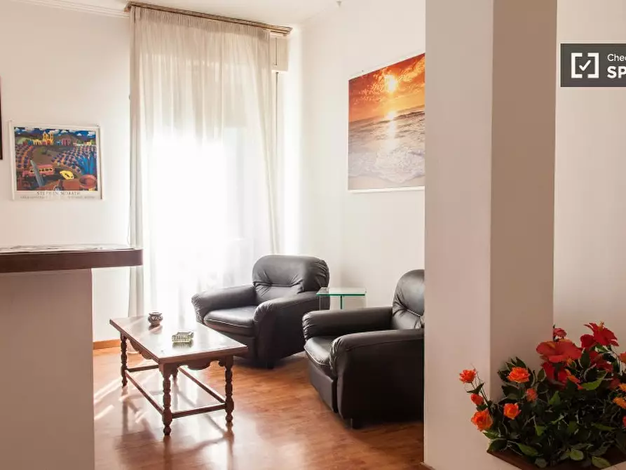 Immagine 4 di Camera condivisa in affitto  in Via del Fontanile Arenato a Roma